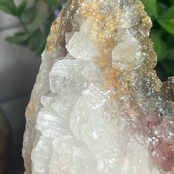 Curved Selenite - Picture 9 of 9